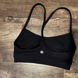 Black lulu lemon sports bra